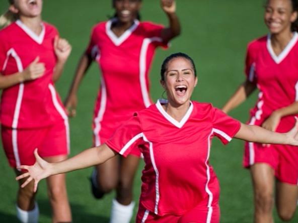 Women_football_crop